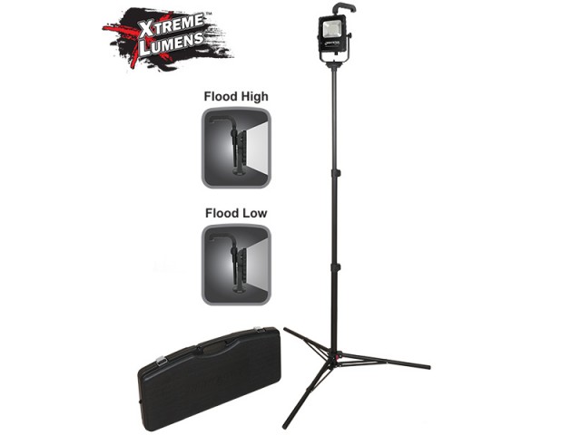 Prenosni akumulatorski LED reflektor Nightstick s stojalom